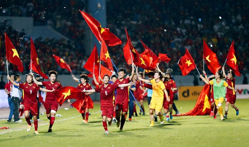 Những khoảnh khắc vỡ òa của đội tuyển Việt Nam là minh chứng cho sự cộng hưởng của nhiều yếu tố mang tính hệ thống.