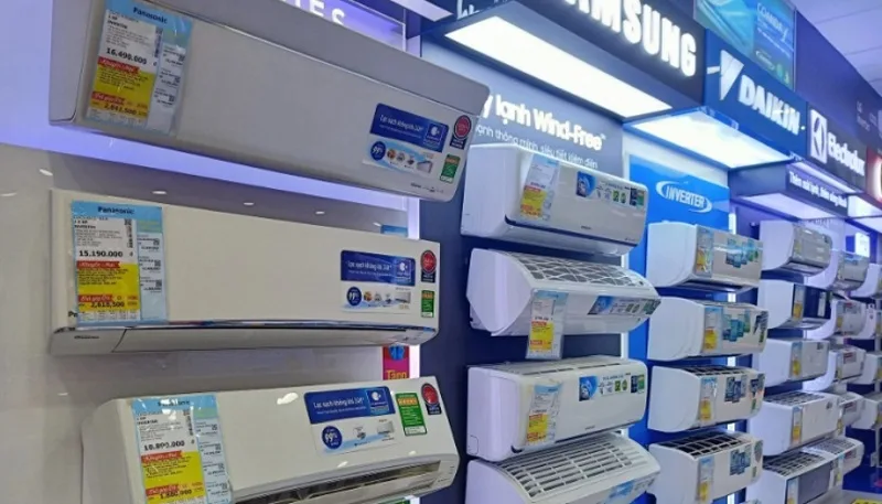 Giá điều hòa Điện Máy Xanh thay đổi theo công suất, diện tích phòng, thương hiệu và công nghệ đi kèm.