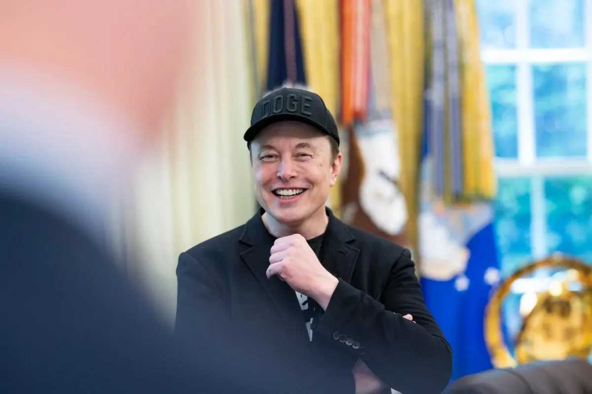 Tỷ phú Elon Musk bao nhiêu tuổi