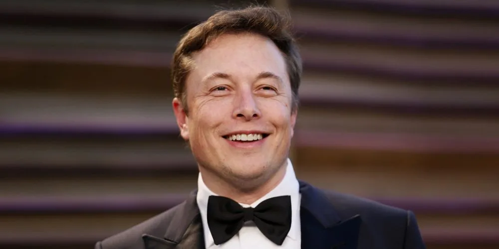 Tỷ phú Elon Musk bao nhiêu tuổi