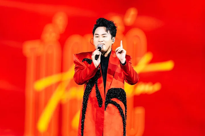 Ca sĩ Tùng Dương sinh năm bao nhiêu
